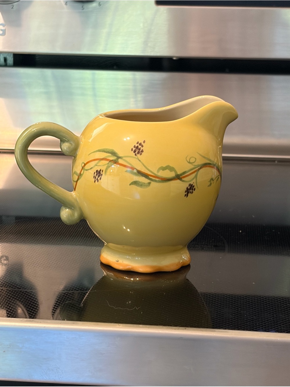 Pfaltzgraff Pistoulet Creamer
